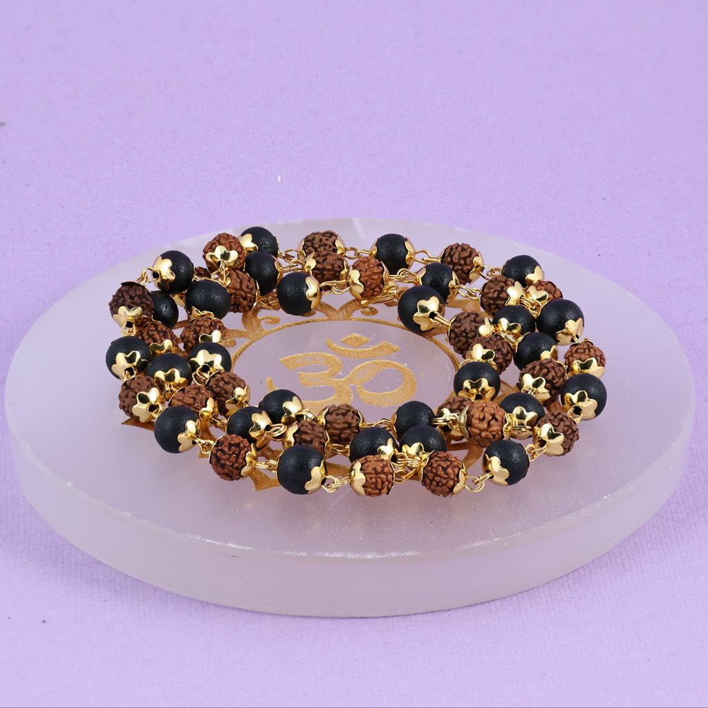 Natural Karungali (Ebony) & 5 Mukhi Rudraksha Bracelet
