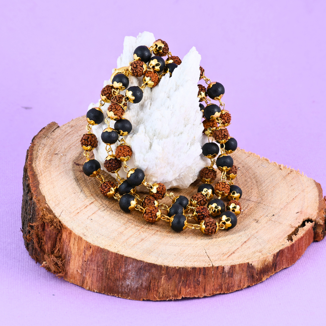 Natural Karungali (Ebony) & 5 Mukhi Rudraksha Bracelet